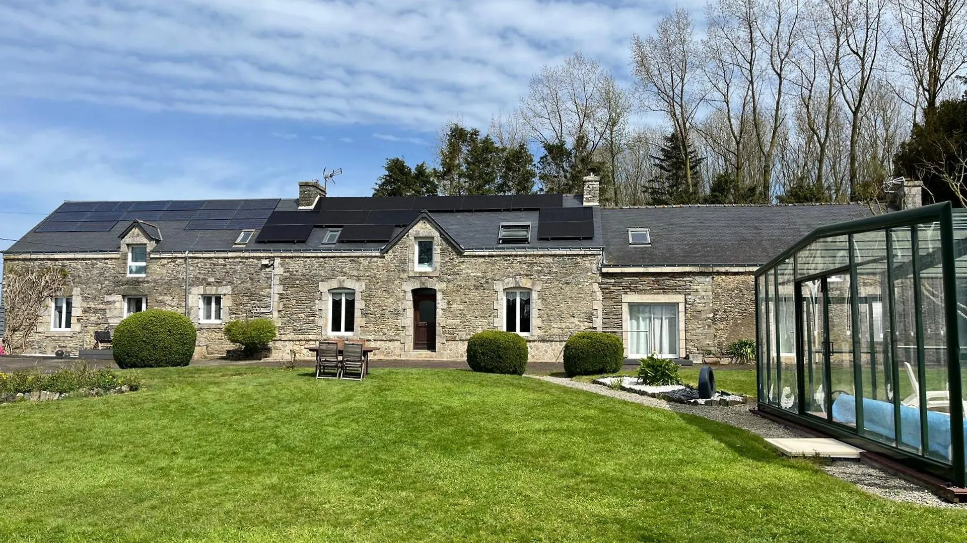 Chambres D'Hotes - Au Domaine Des Camelias Bed & Breakfast Plumeliau